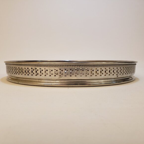 Vintage 10” Formica Serving Tray Wood Grained Formica & reticulated Silverplate - Picture 3 of 8